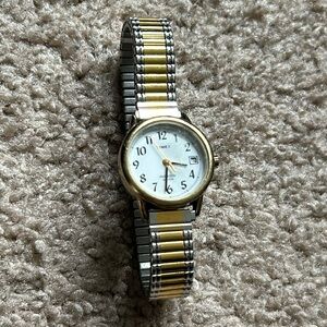 Timex women’s working vintage two tone silver/gold‎ bracelet watch OS stretches